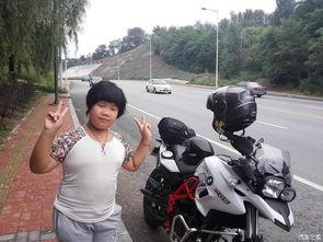 骑国产摩托溜达视频